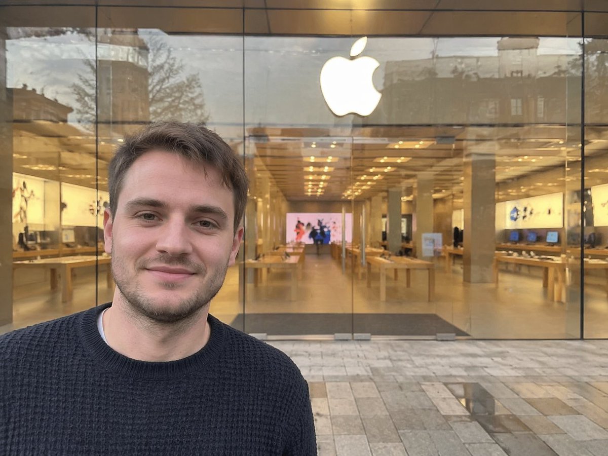 业余 Apple Store 摄影 - AI 生成效果图